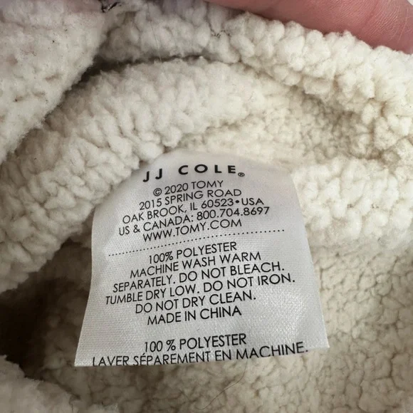 💙 5 FOR $25 | JJ COLE |  Red and Black Plaid Kids Hat Set - Picture 3 of 3